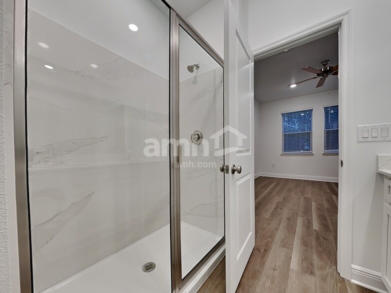 Building Photo - 6532 Atlantic Bch Ave