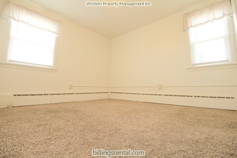 Bedroom - 711 Avenue B