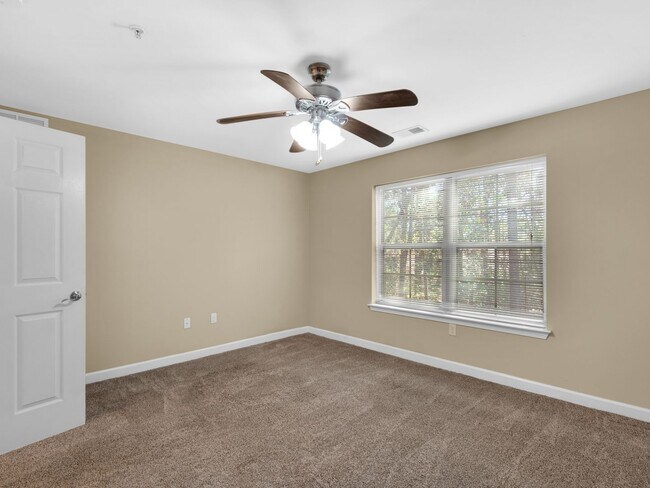 Building Photo - The Residences at Cypress Preserve Beautiful Luxury 2B/2B Apartment in FWB in Pristine Nature Set...