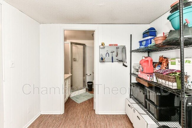 Building Photo - 4817 S 28th St