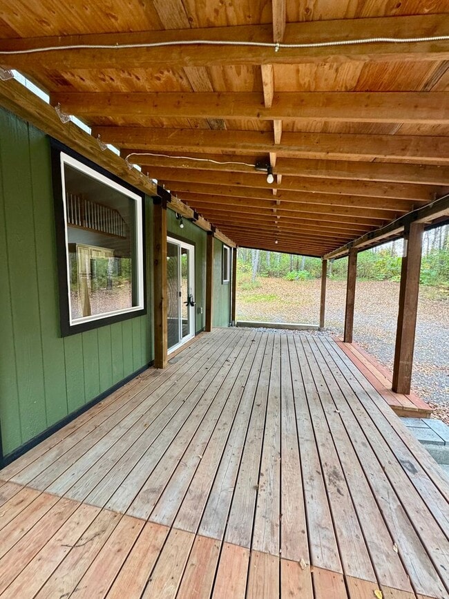 Building Photo - NORTH KENAI HOME!