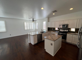 Building Photo - 3435 E Riopelle Ave