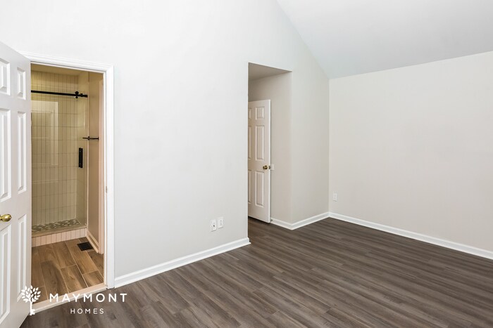 Building Photo - 701 N Poplar St