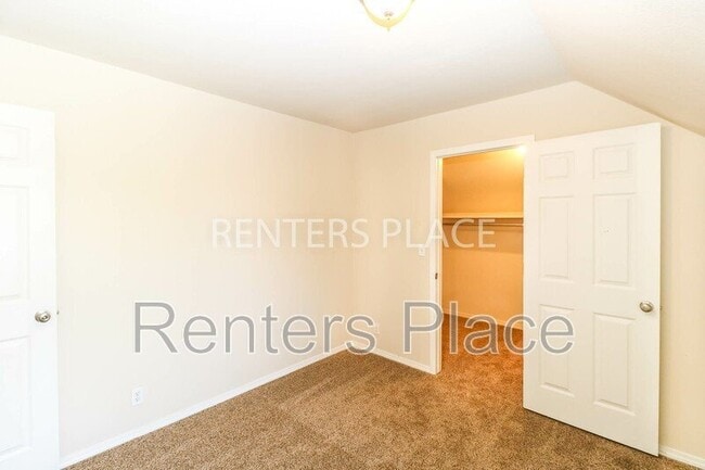 Building Photo - 9209 S 73rd E Ave