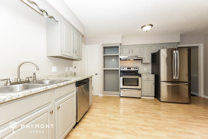 Building Photo - 265 Clearlake Dr W