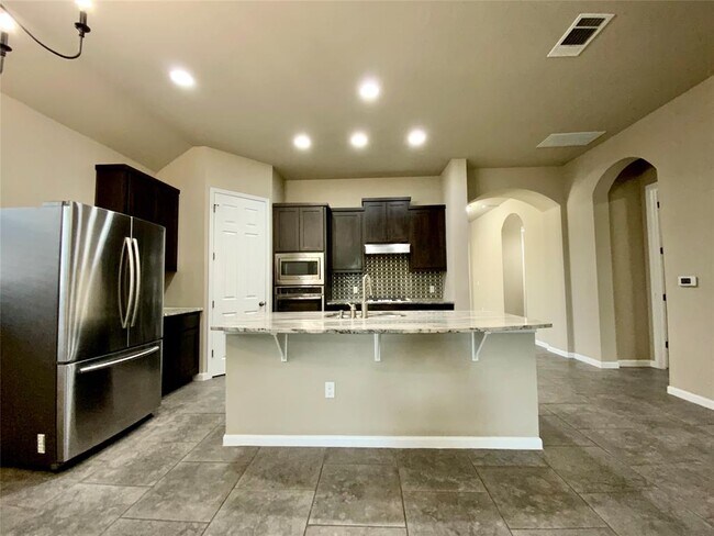 Building Photo - 15908 Dink Pearson Ln