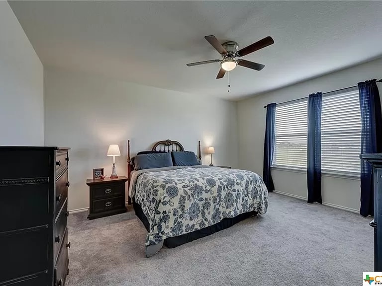 Building Photo - 308 Autumn Rouge