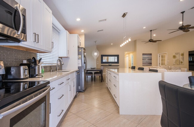 Building Photo - 10790 White Aspen Ln