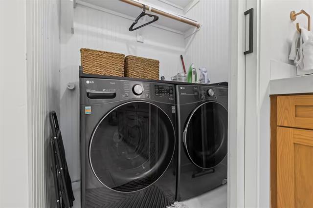 Building Photo - 315 Easton Rd