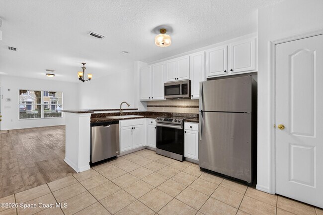 Building Photo - 1391 Hampton Park Ln