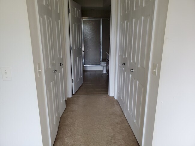 Building Photo - 3501 Wellington Ct