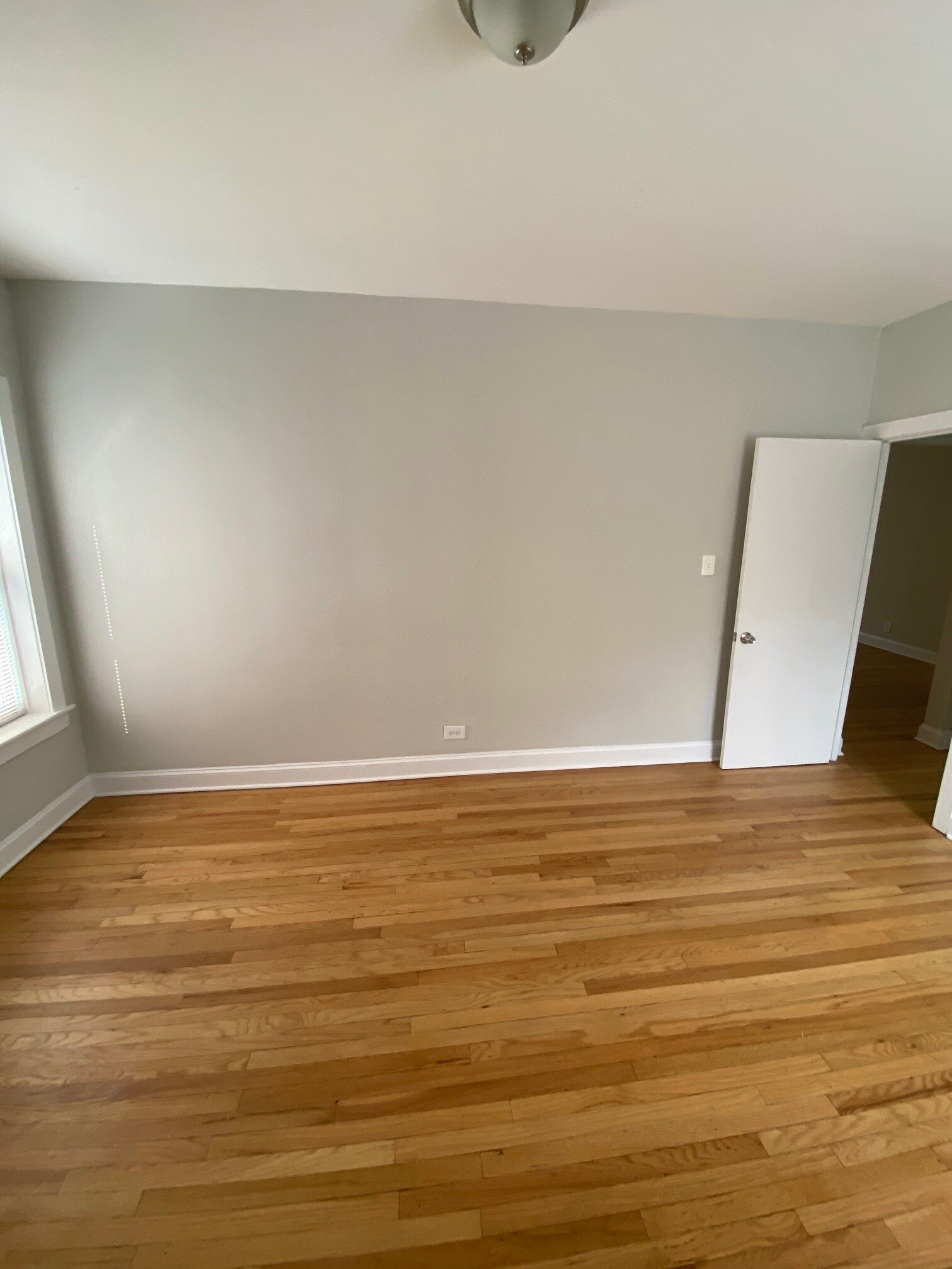 Building Photo - 732 Reba Pl