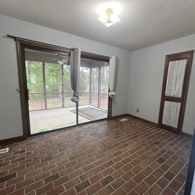 Building Photo - 137 Starboard Bay