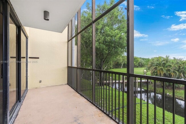 Building Photo - 2911 SW 87th Terrace