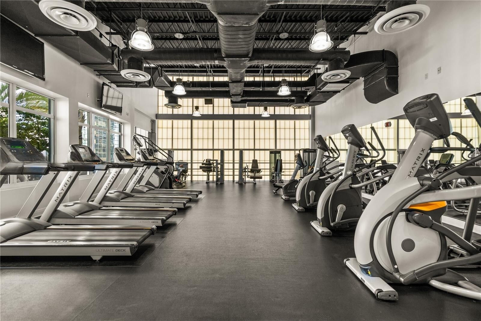 Building Photo - 1250 S Miami Ave