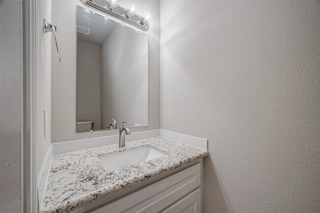 Building Photo - 4218 Bayglen Ct