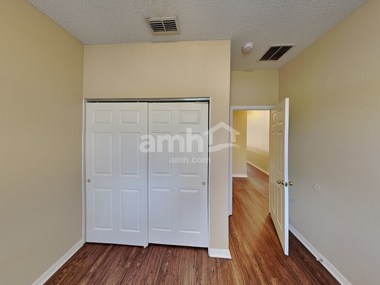 Building Photo - 1962 Kimlyn Cir