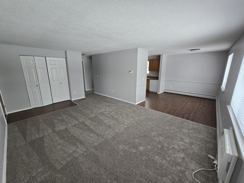 Building Photo - North Dohr Apartments