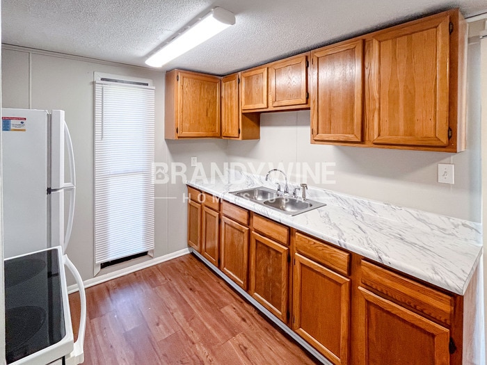 Building Photo - 3005 Dodge St