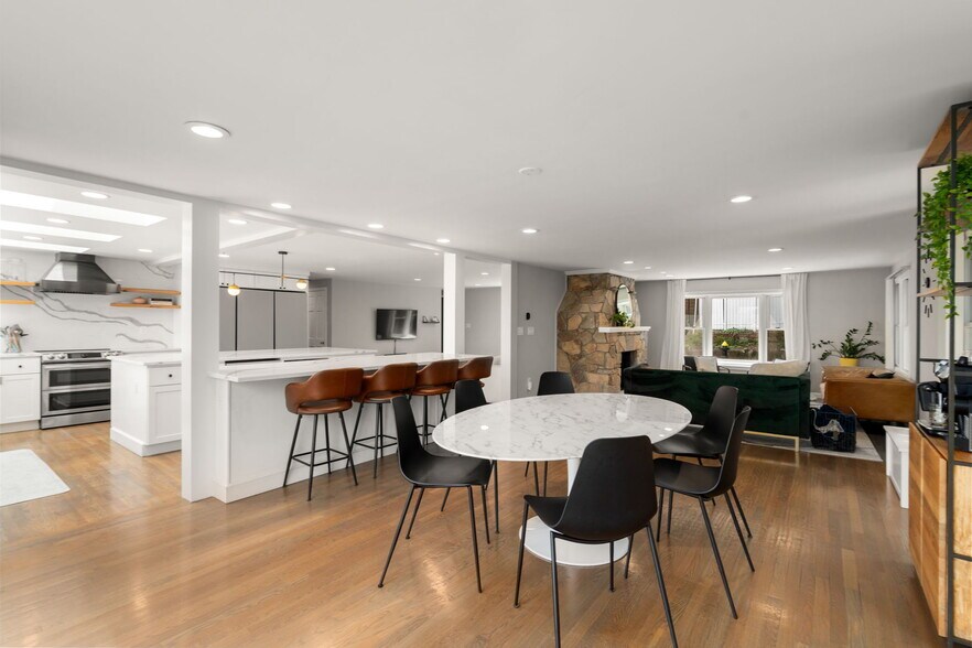 Building Photo - 21 Glenley Ter