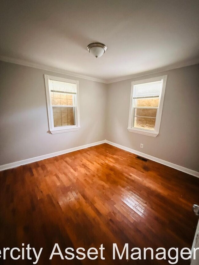 Building Photo - Newly Renovated- BONUS ROOM, Section 8 Friendly and ready for a speedy move in!!!! Call Today!!!