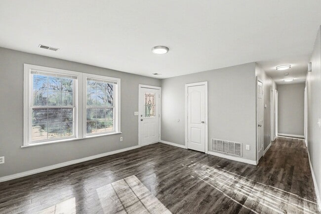 Building Photo - 8024 Montgall Ave