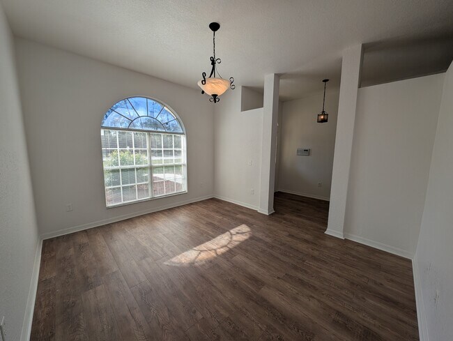 Building Photo - 1148 Aladdin Rd