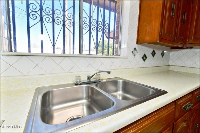 Building Photo - 7817 Caliche Dr