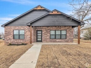 Building Photo - 1620 E Park Pl