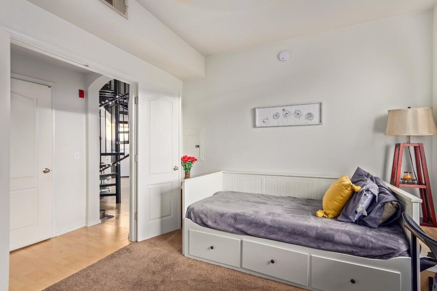 2nd Bedroom View - 1701 E Colter St