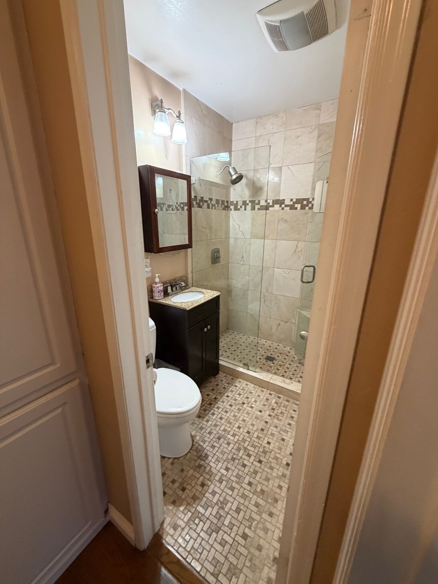 Building Photo - 3850 Massachusetts Ave