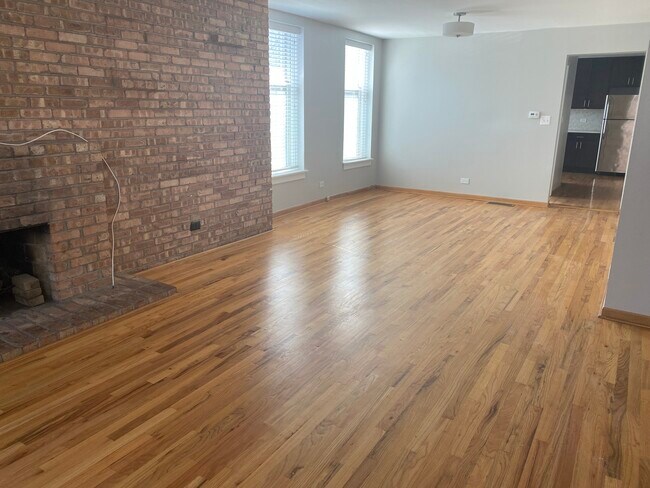 Building Photo - 1500 N Elk Grove Ave