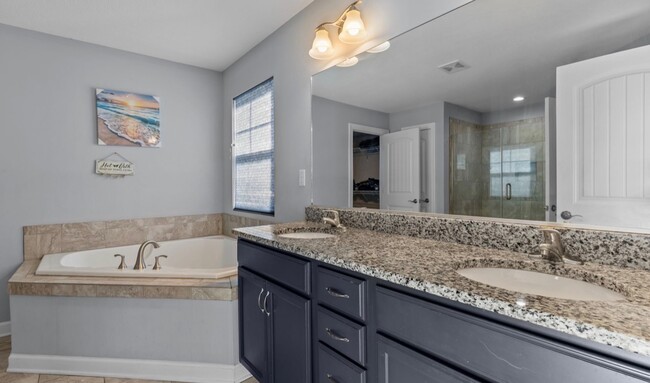 Building Photo - 312 Maycox Ln