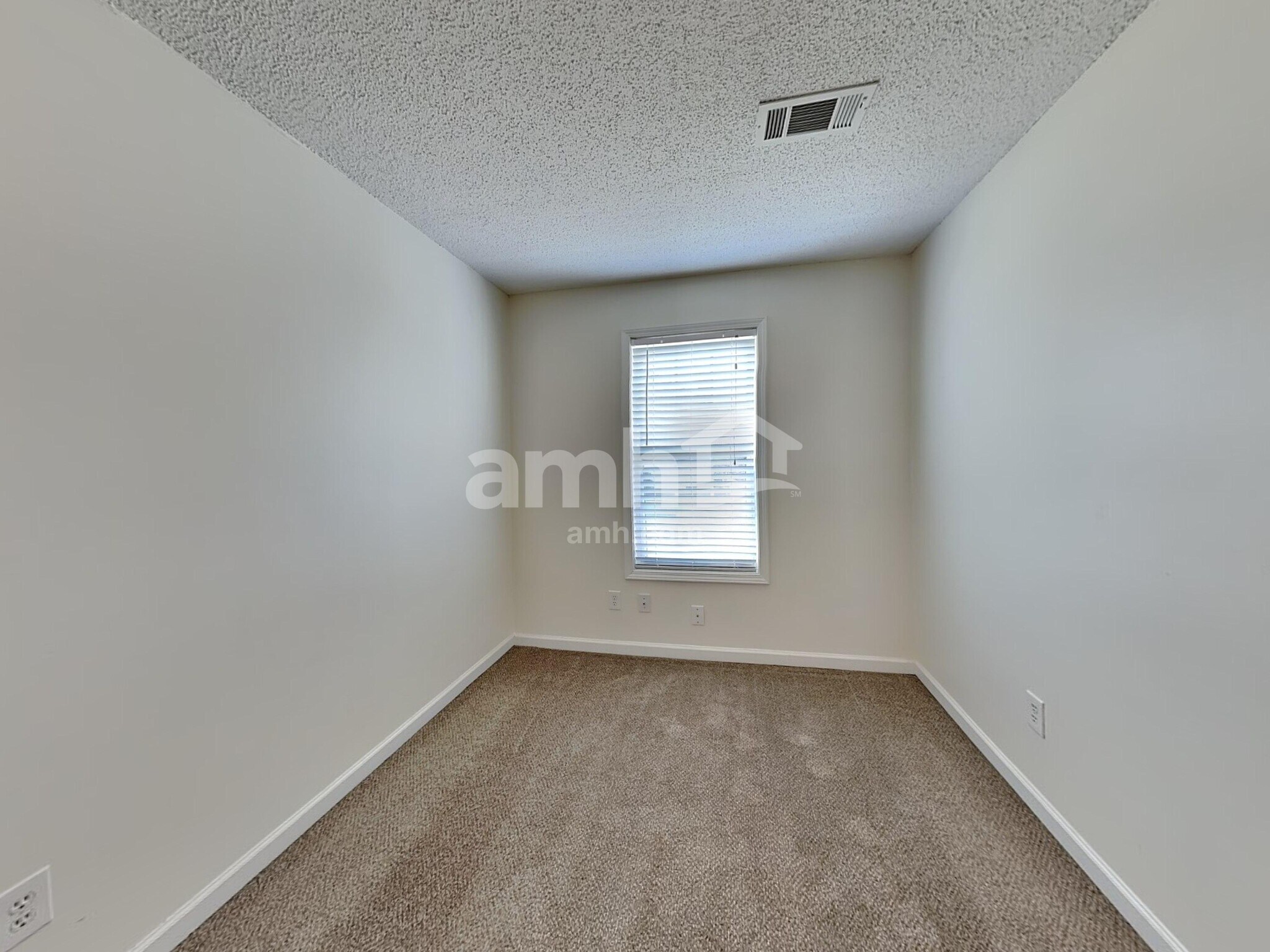 Building Photo - 415 Lokeys Ridge Rd