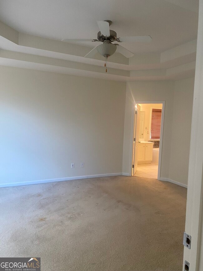 Building Photo - 539 Greyhawk Way