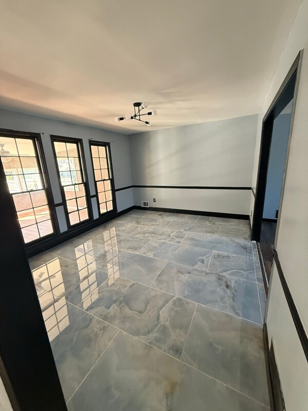 Building Photo - 785 Turner Dr