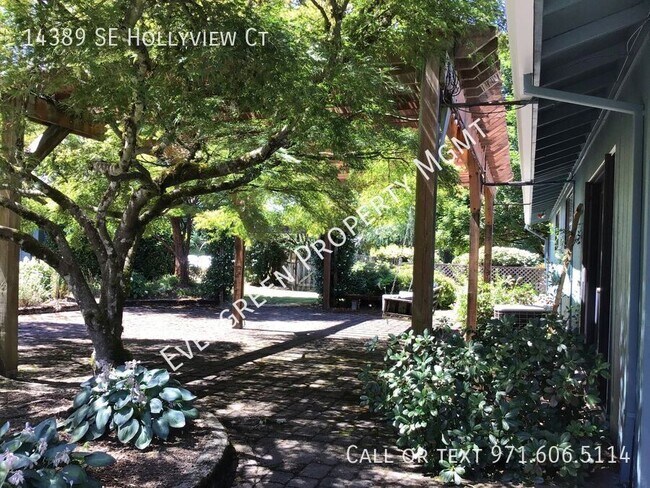 Building Photo - Amazing Damascus Ranch House! $3,195 3BD/2...