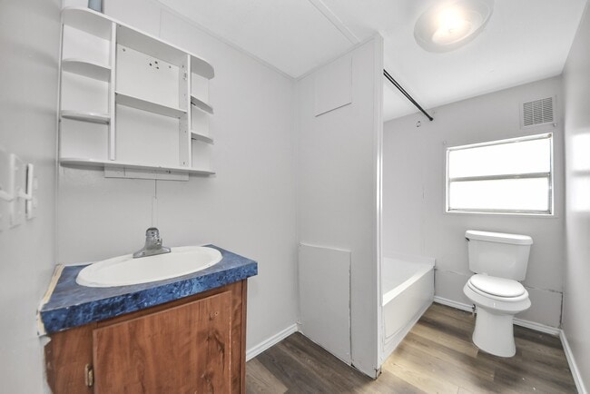Building Photo - 14009 Rustic Ln