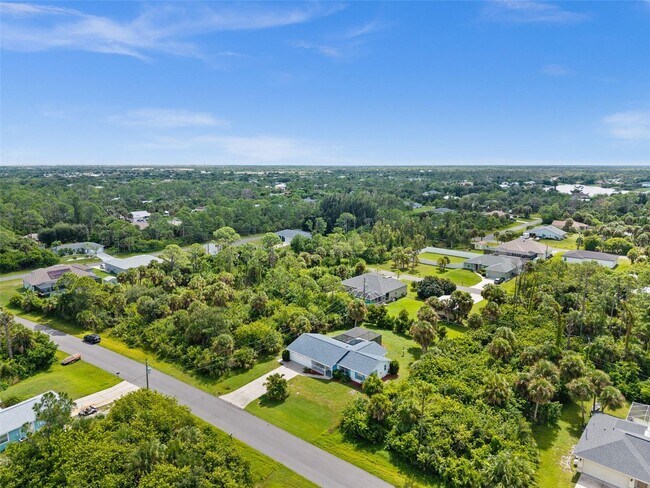 Building Photo - 11885 Van Loon Ave