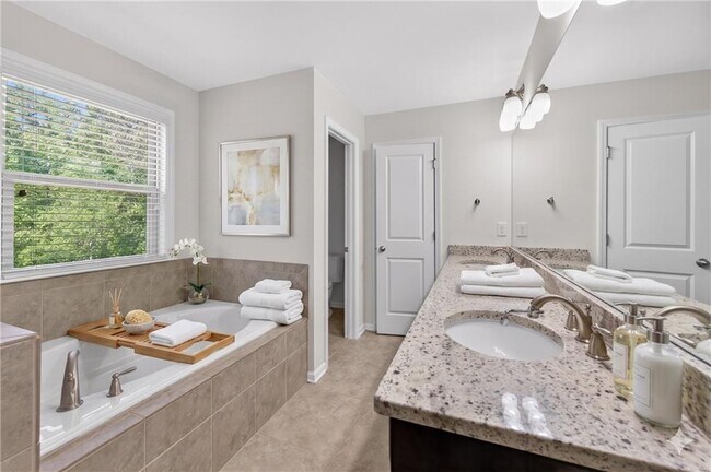 Building Photo - 1020 Kendall Grove Ct