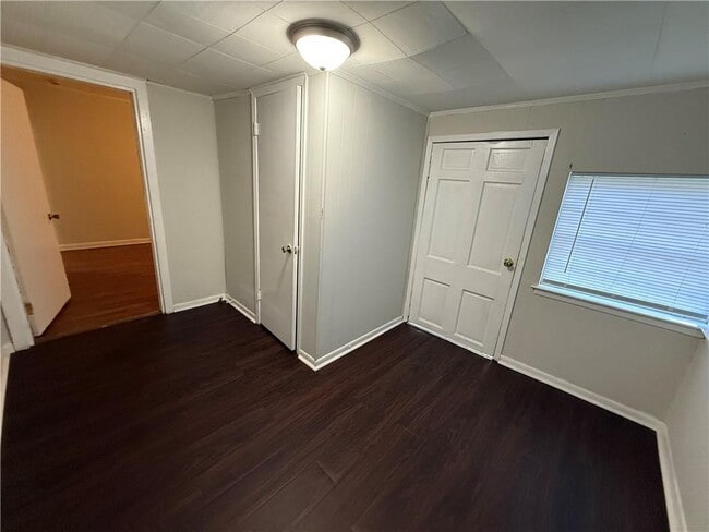 Building Photo - 3062 Fendley Ave