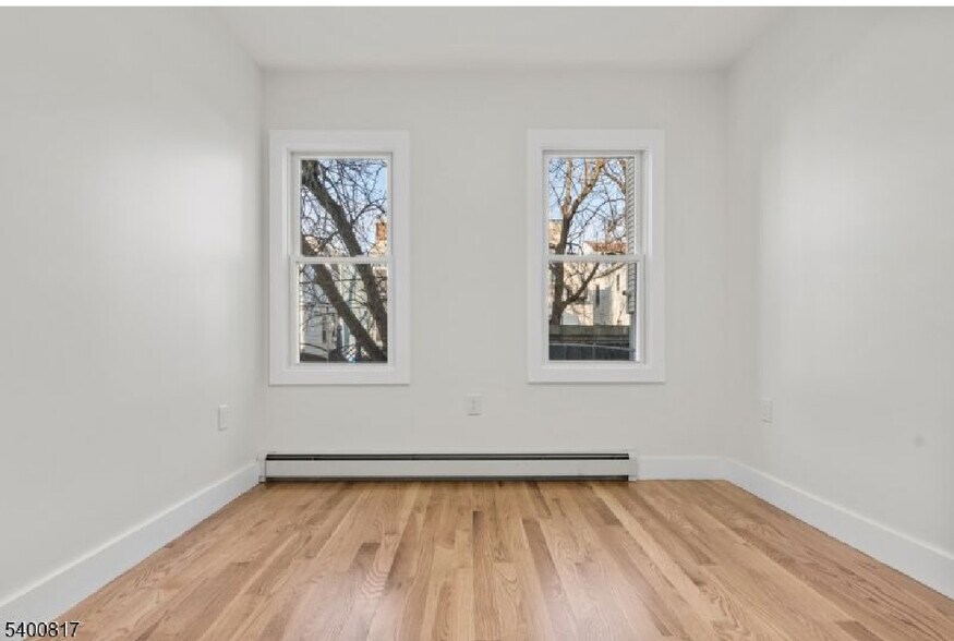 Building Photo - 180 N 12th St