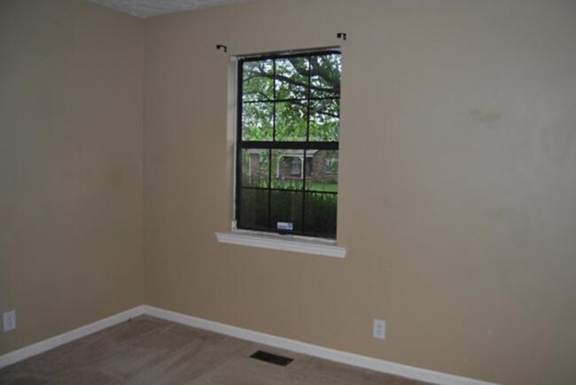 Building Photo - 217 Al Oerter Dr