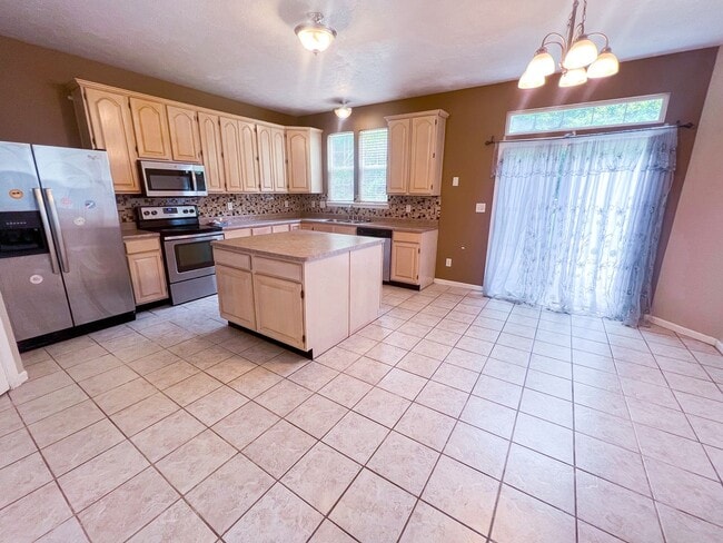 Building Photo - 10640 Northern Dancer Dr