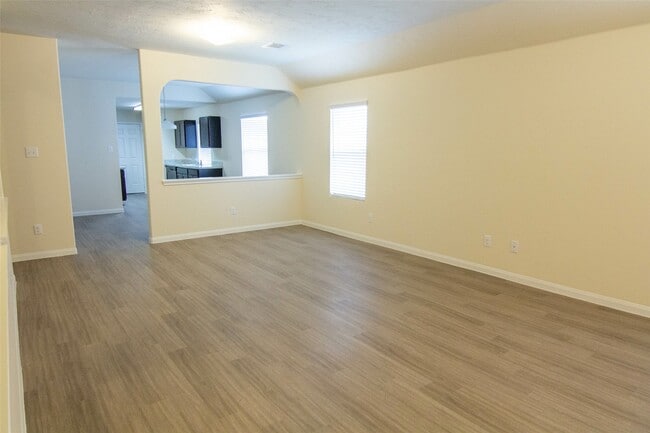 Building Photo - 944 River Sage Ct