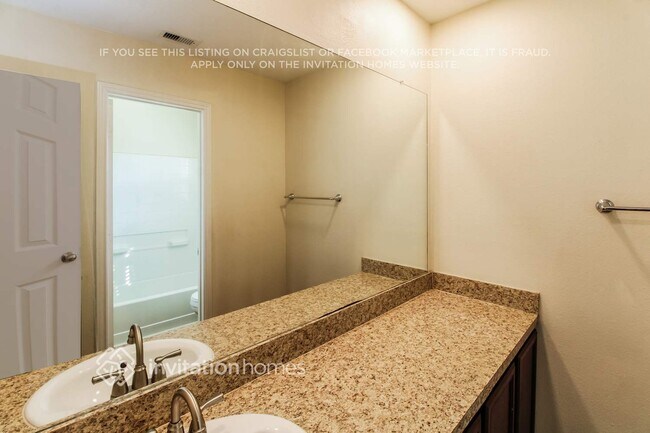 Building Photo - 18819 Dennington Dr