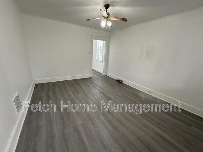 Building Photo - 431 Fremont St