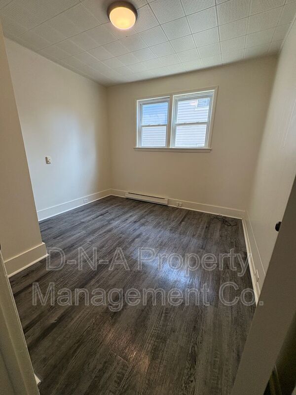 Building Photo - 267 Brodhead Ave