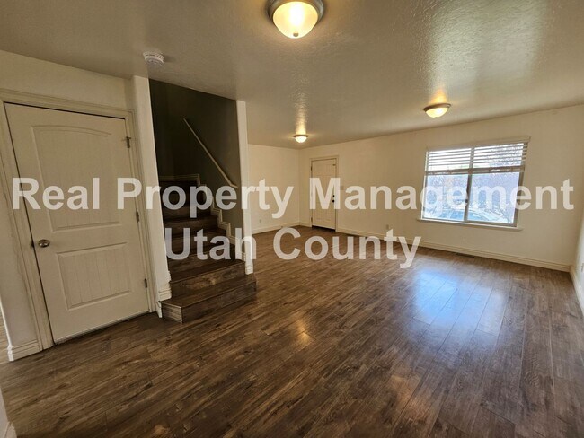 Building Photo - Spanish Fork House