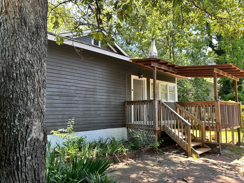 Building Photo - 122 Cox Ave